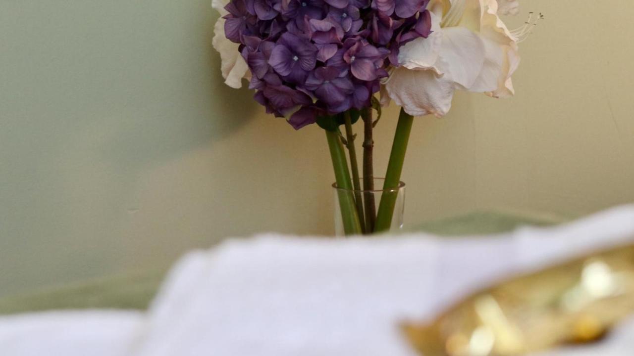 A Casa Di Grace Bed & Breakfast Basiglio Dış mekan fotoğraf