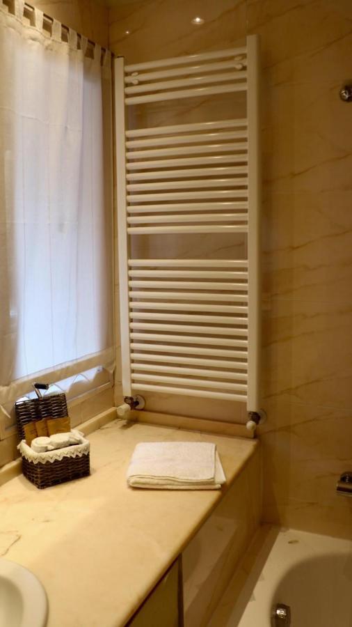 A Casa Di Grace Bed & Breakfast Basiglio Dış mekan fotoğraf